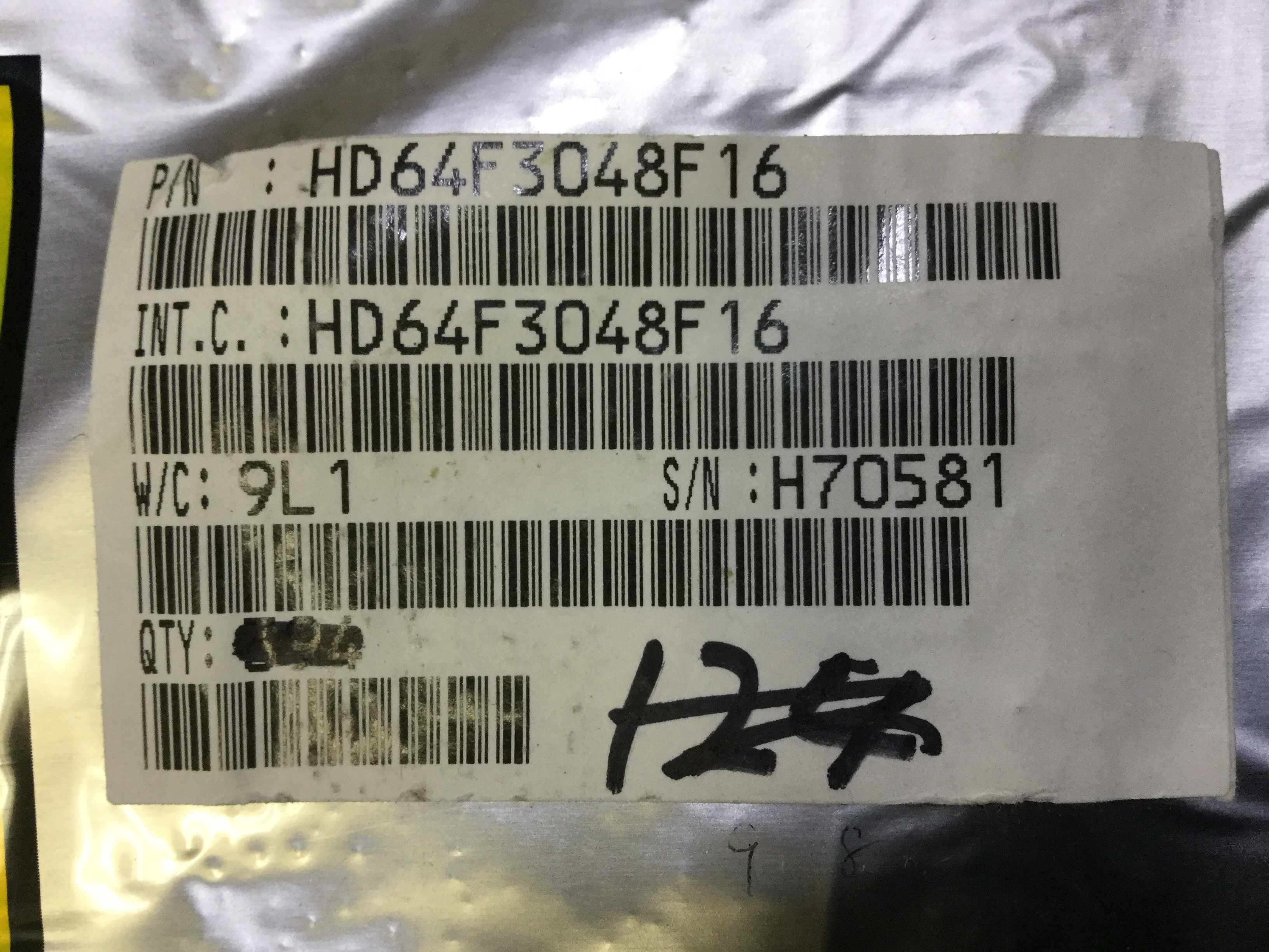 HD64F3048F-16
