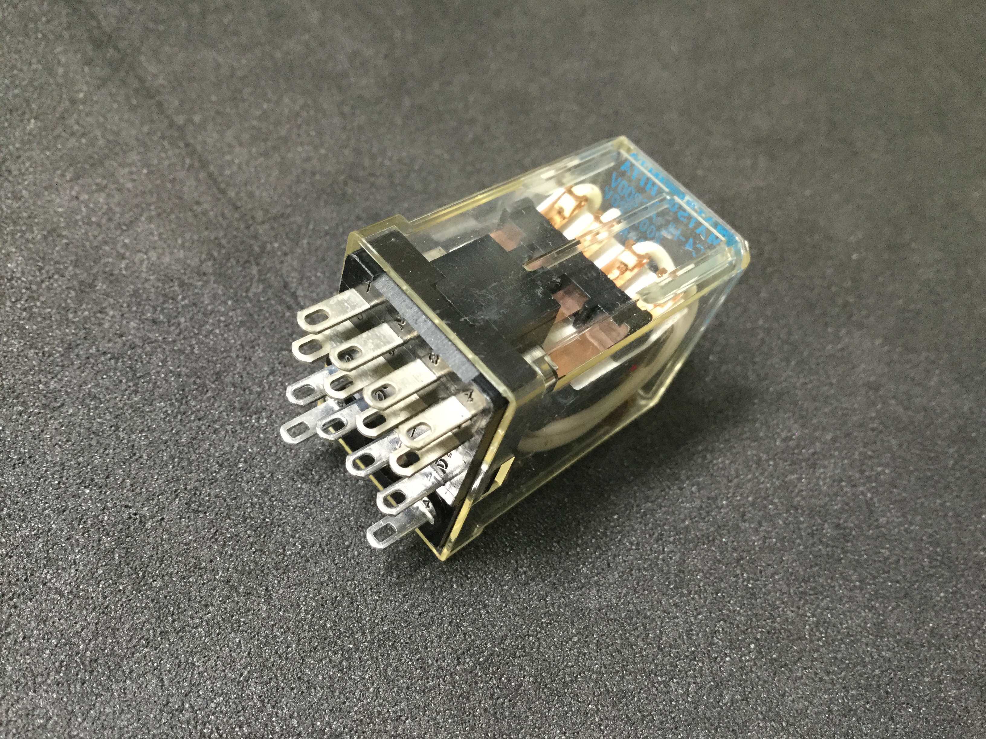 HC4-HL-AC200V