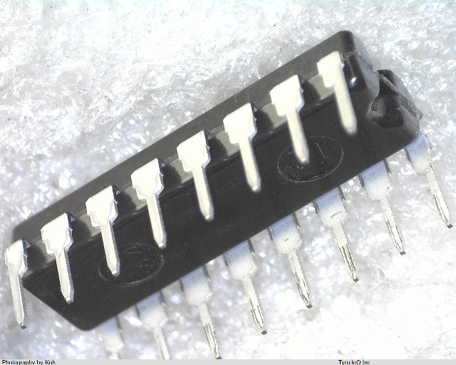 HD74HC112P