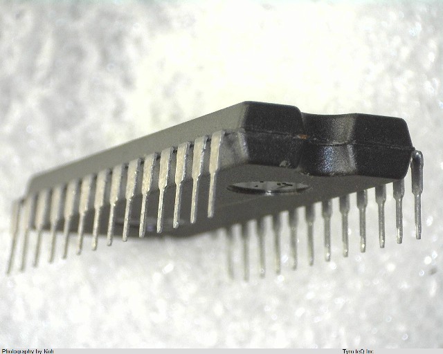 HM6264LP-15