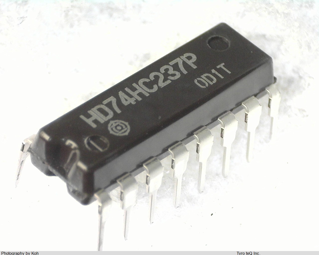 HD74HC237P