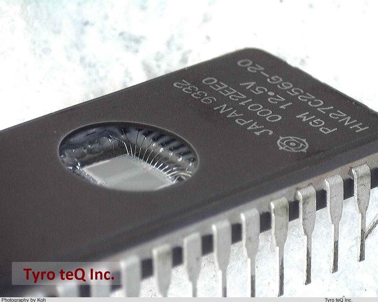 HN27C256G-20