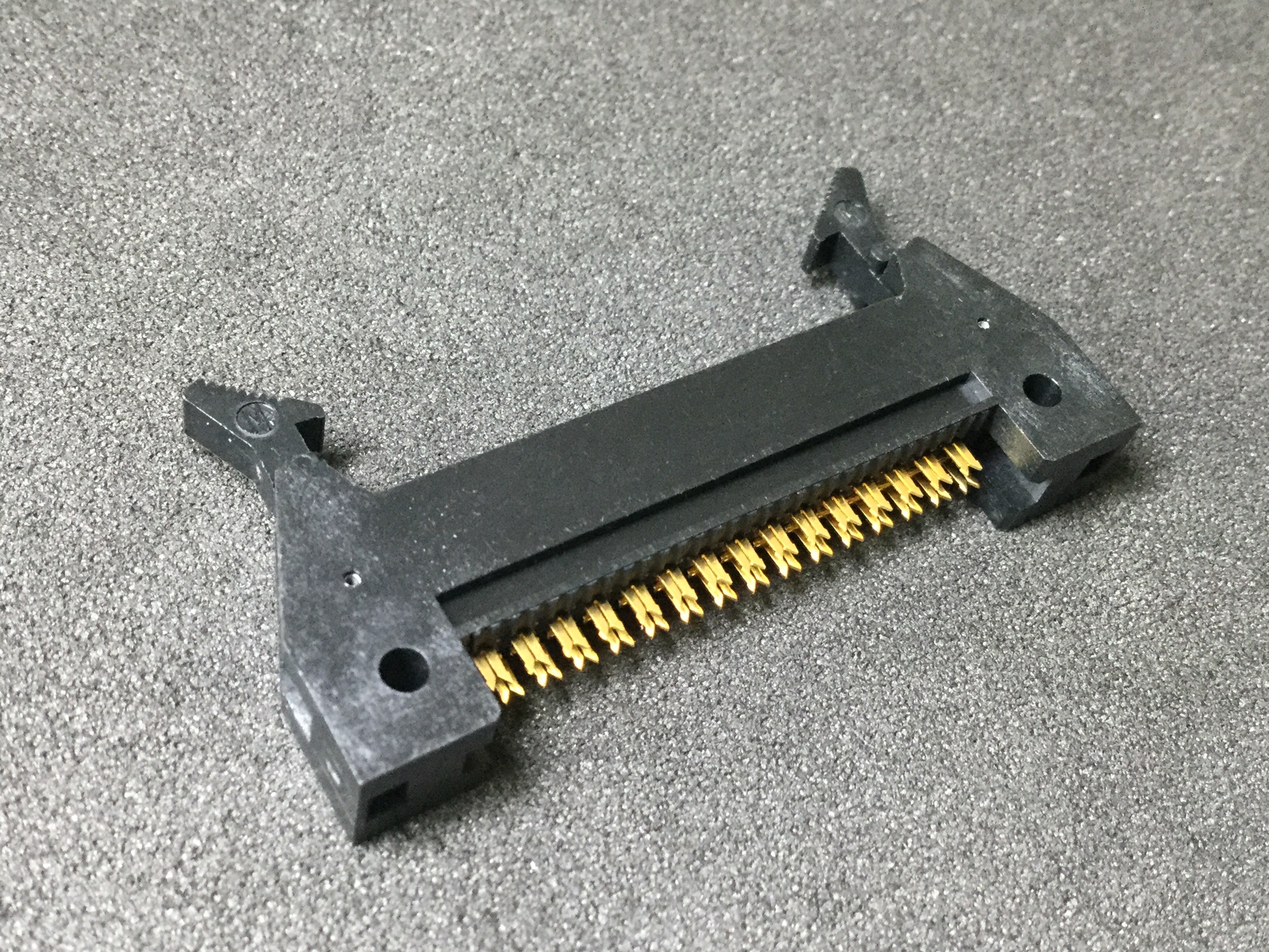 HIF3BA-30PD-2.54RMC