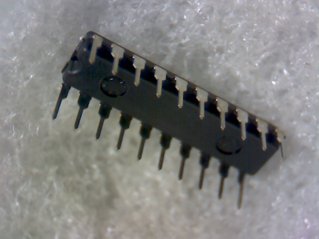 HD74HC540P