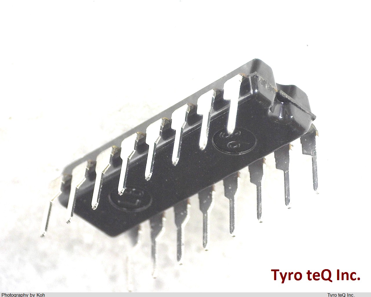 HD74LS75P