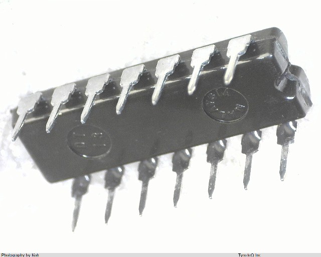 HD74HC132P
