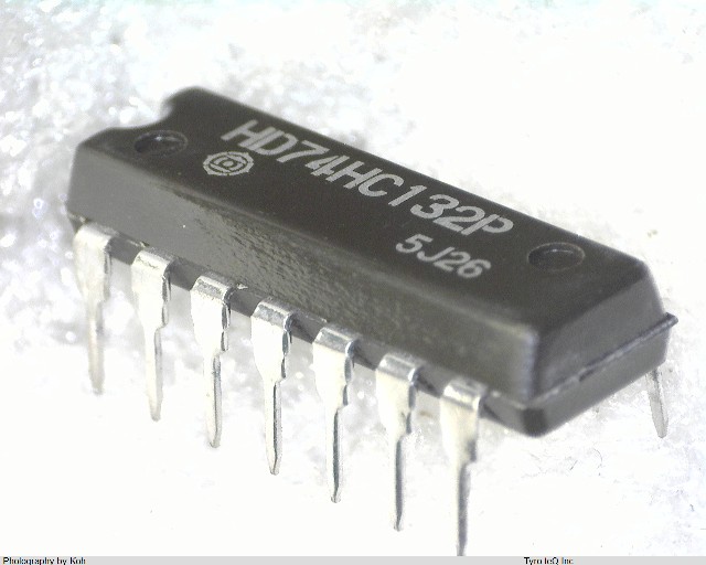 HD74HC132P