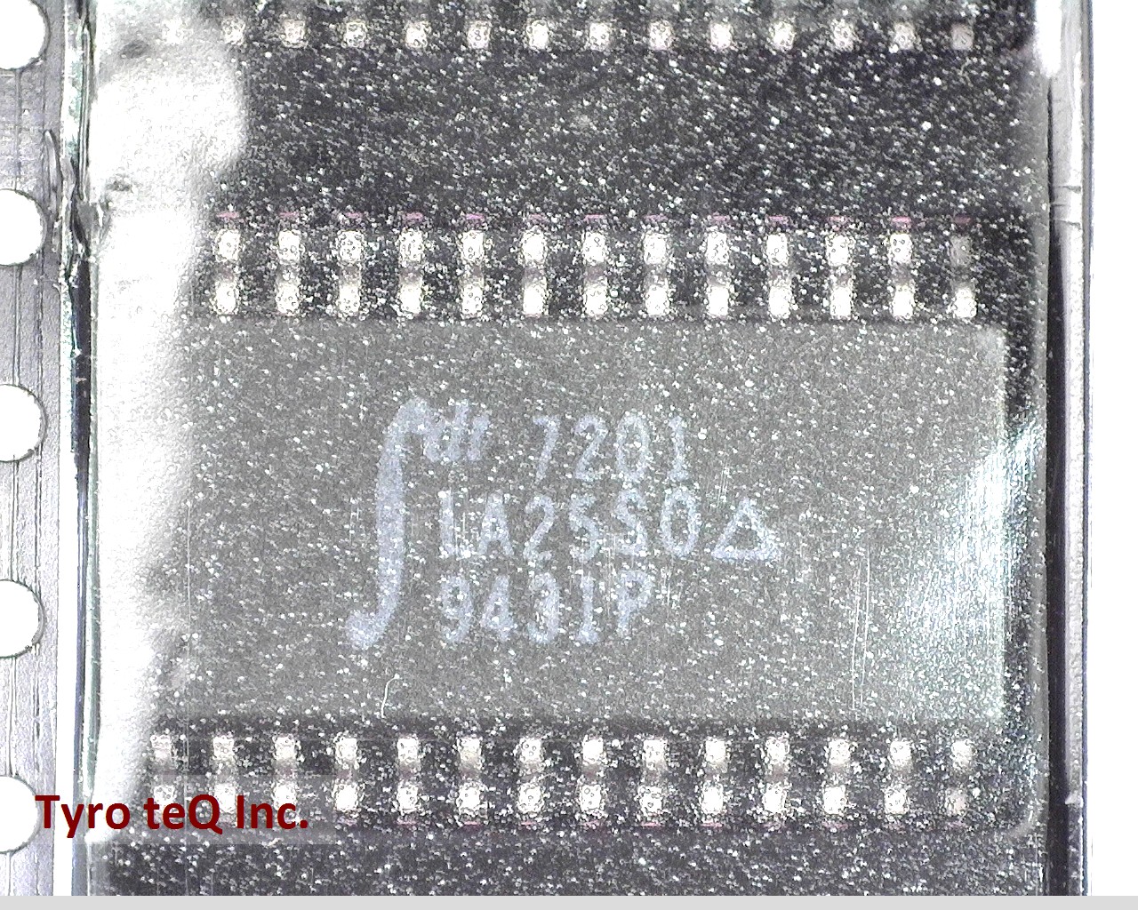 IDT7201LA25SO