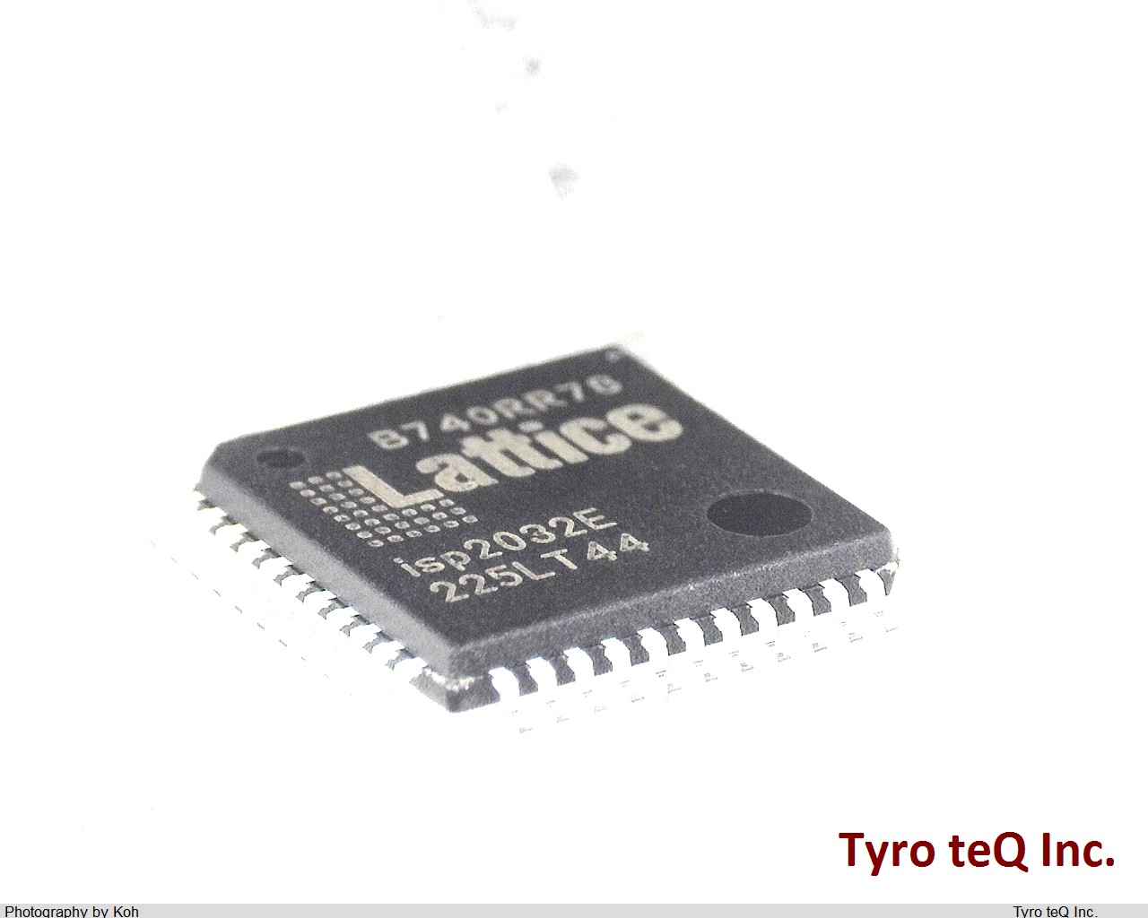 ISPLSI2032E-225LT44