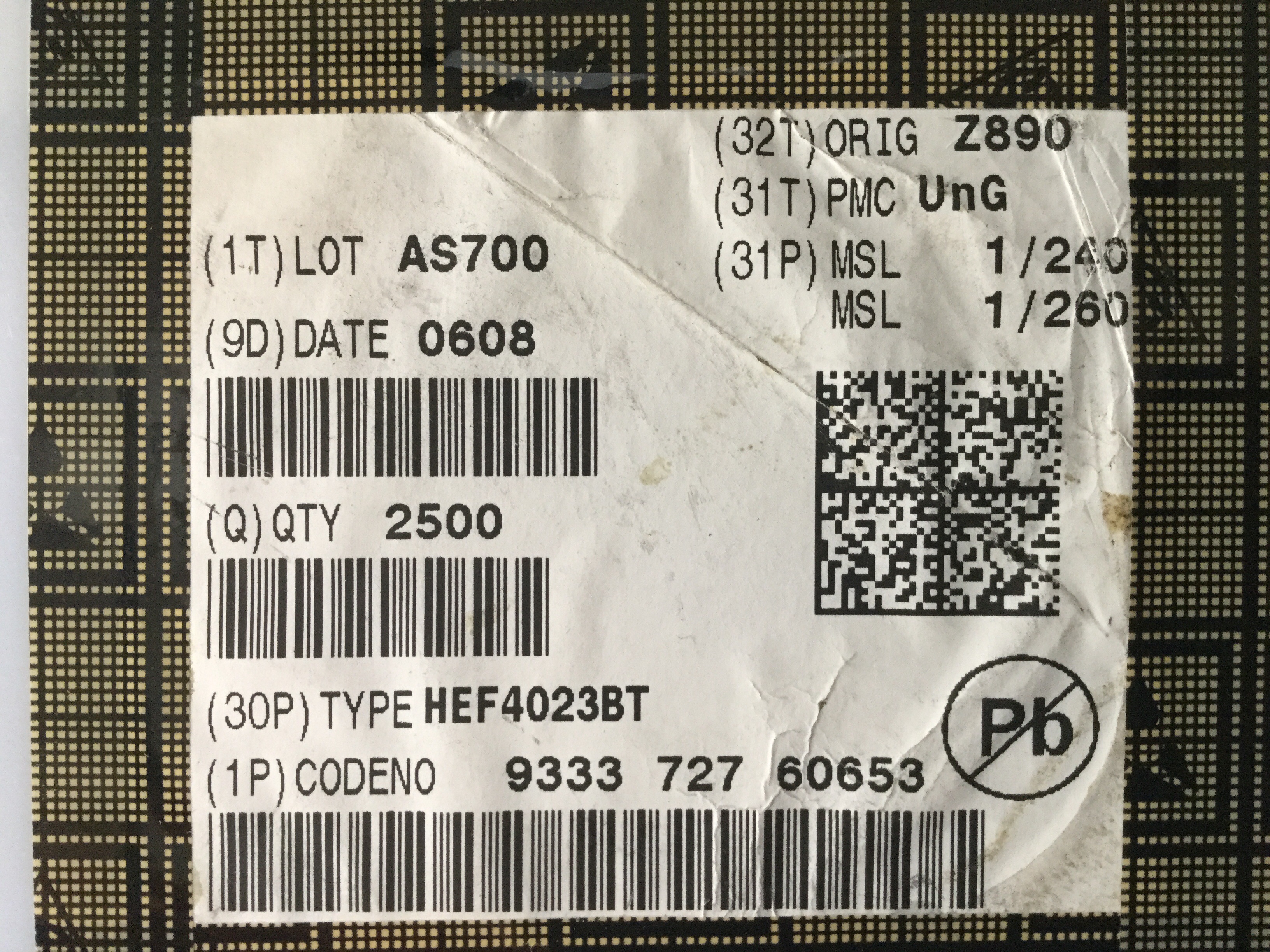 HEF4023BT