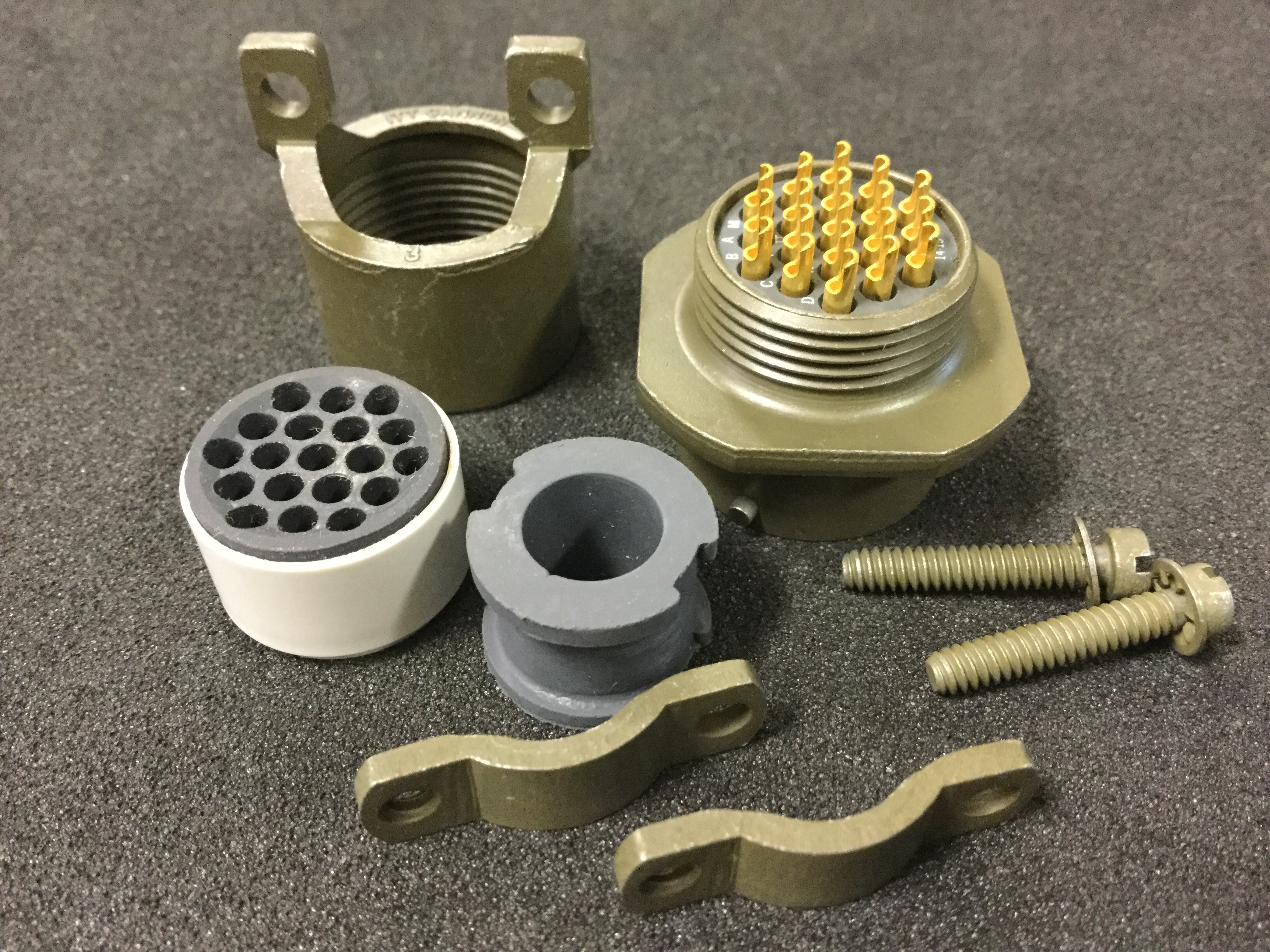 KPT01F14-19P