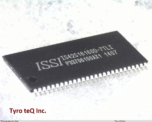 IS42S16160D-7TL