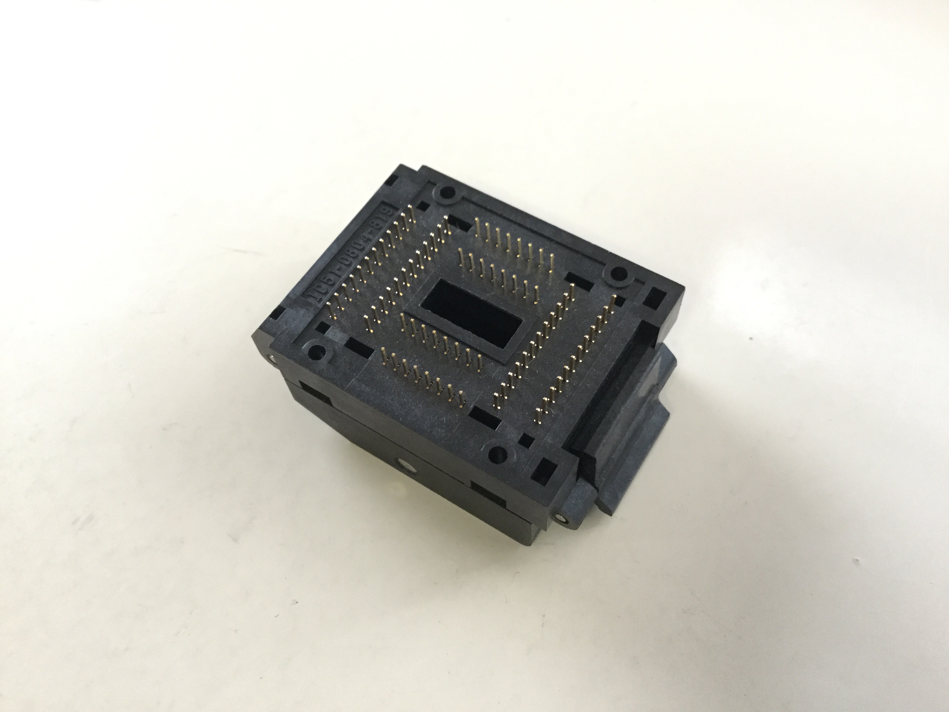 IC51-0804-819-1