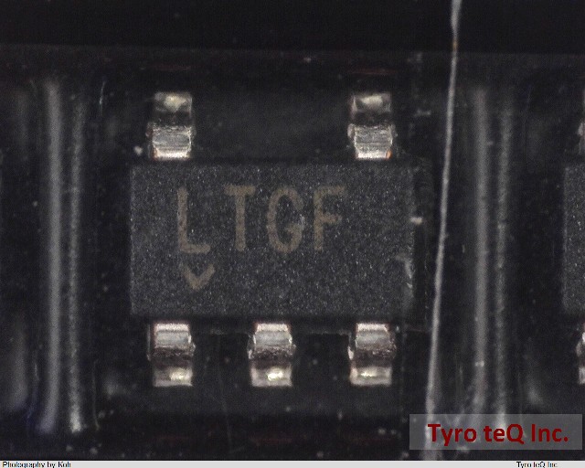 LT1761ES5-3.3