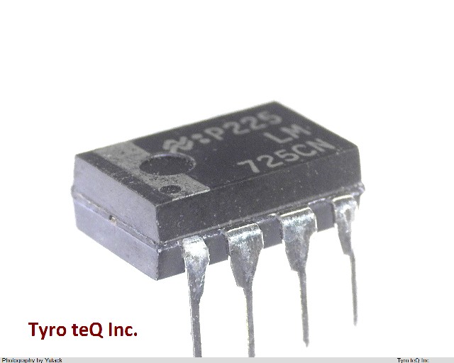 LM725CN