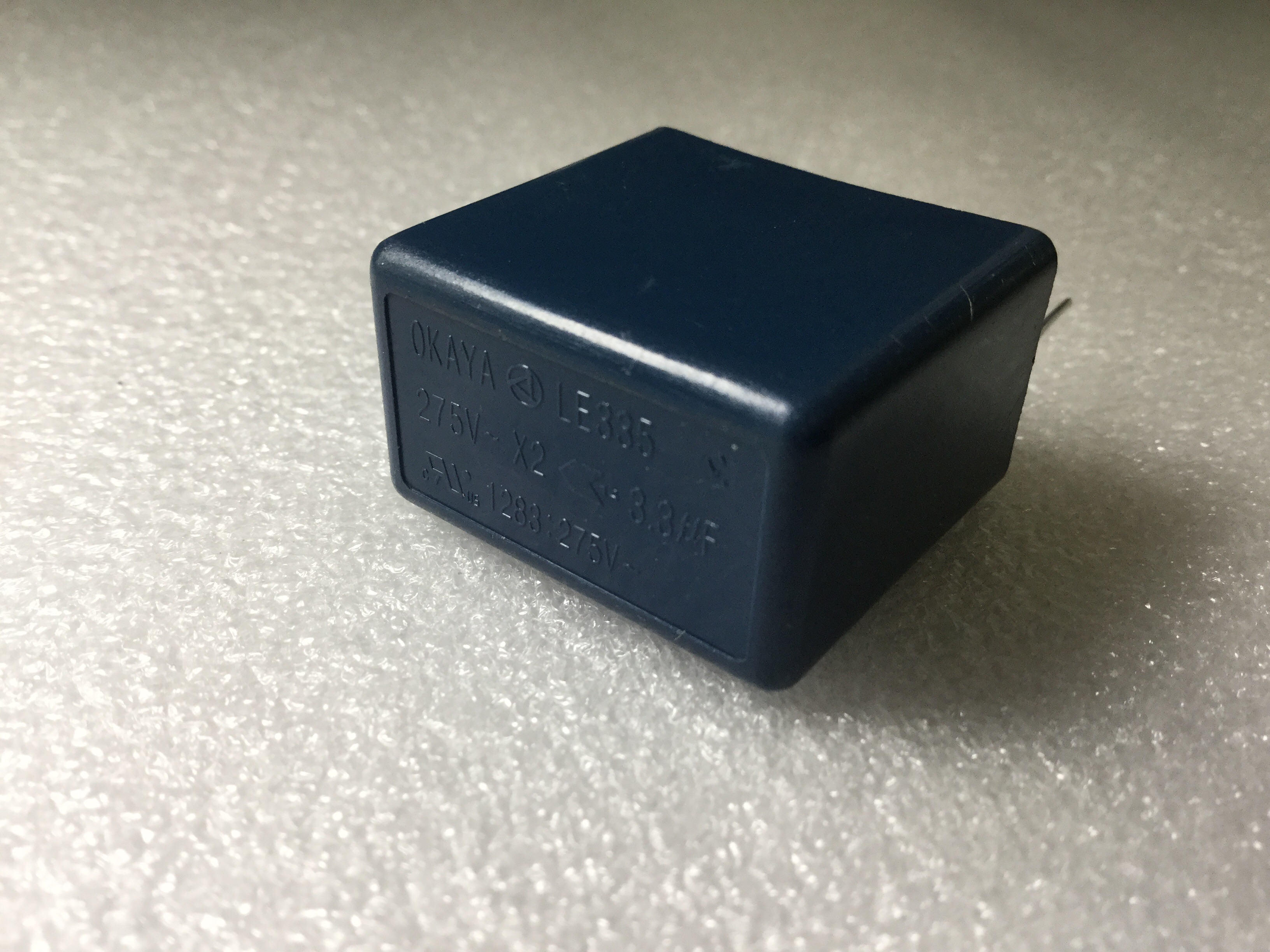 LE335