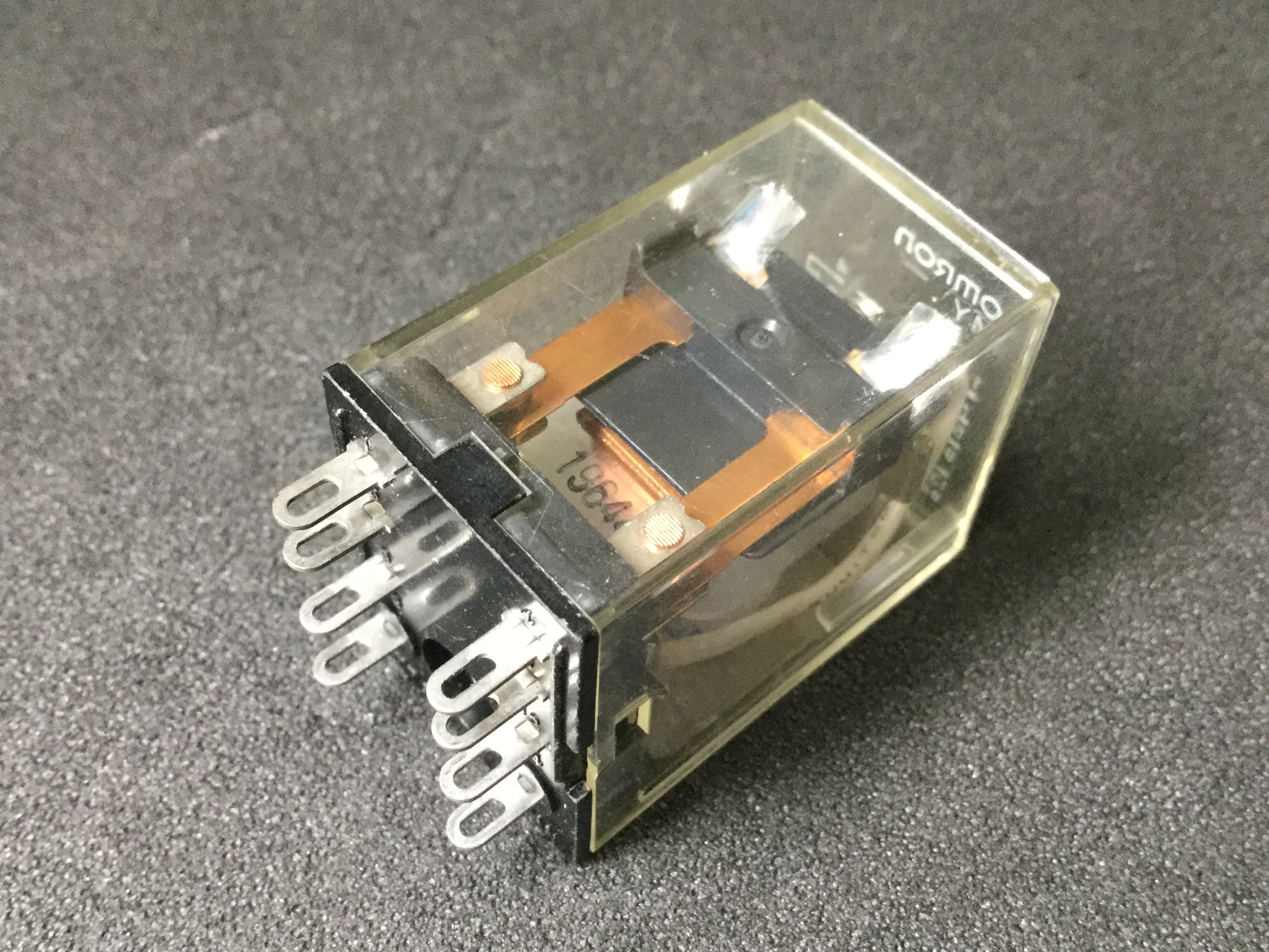 LY2N-D2-DC24