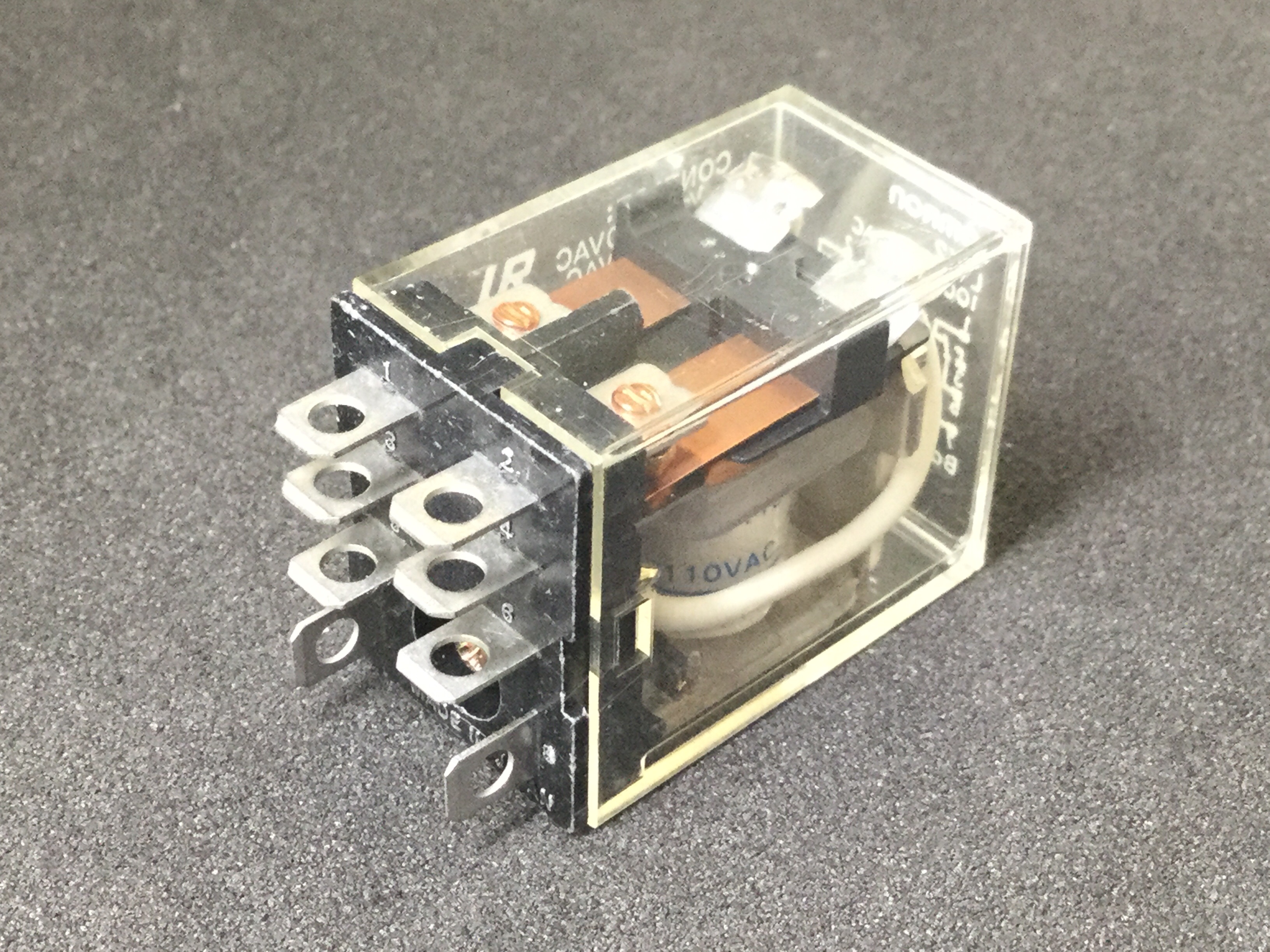 LY2 AC100/110