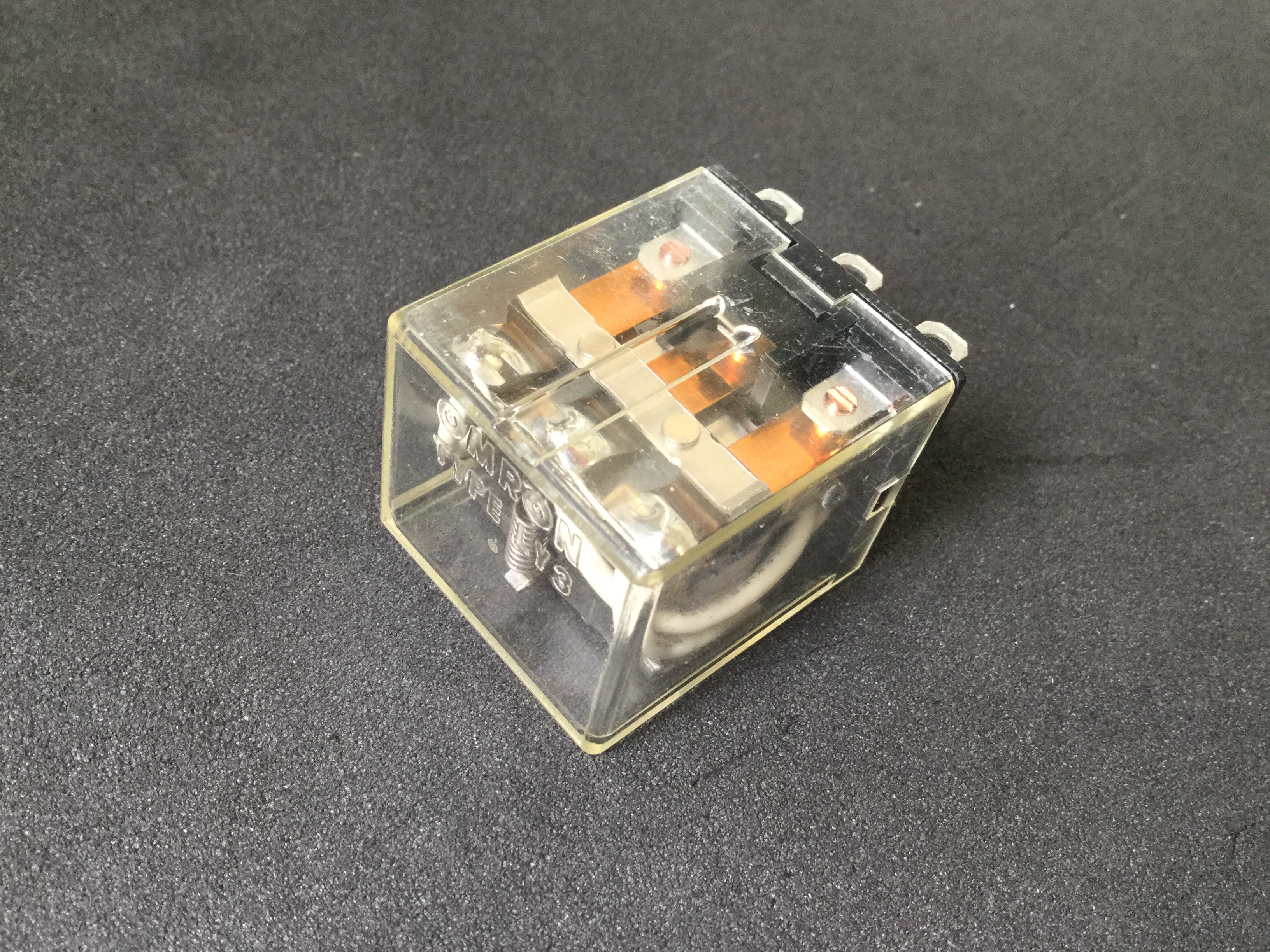 LY3 AC100/110