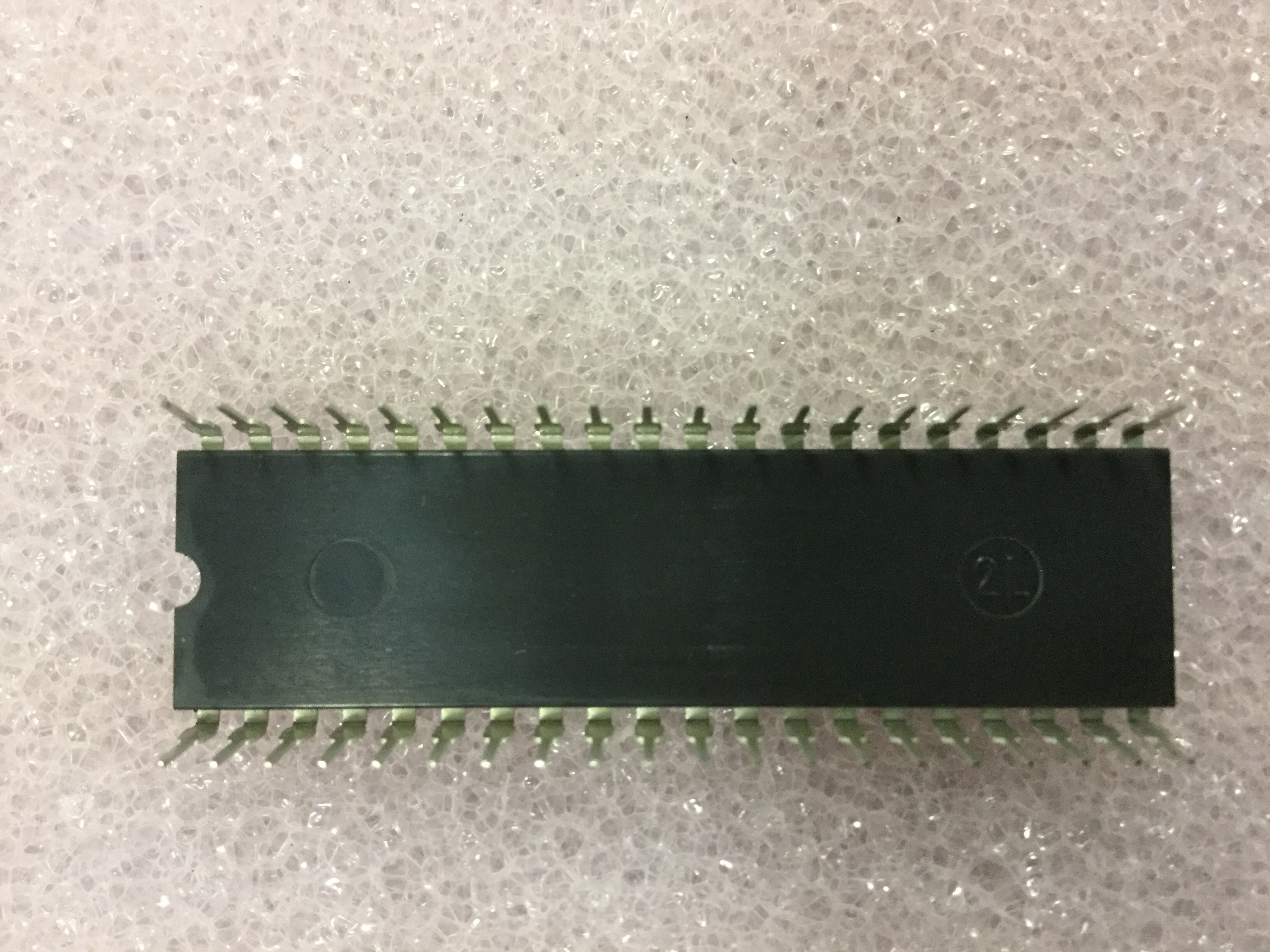 M5L8279P-5