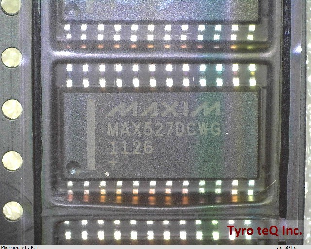 MAX527DCWG+