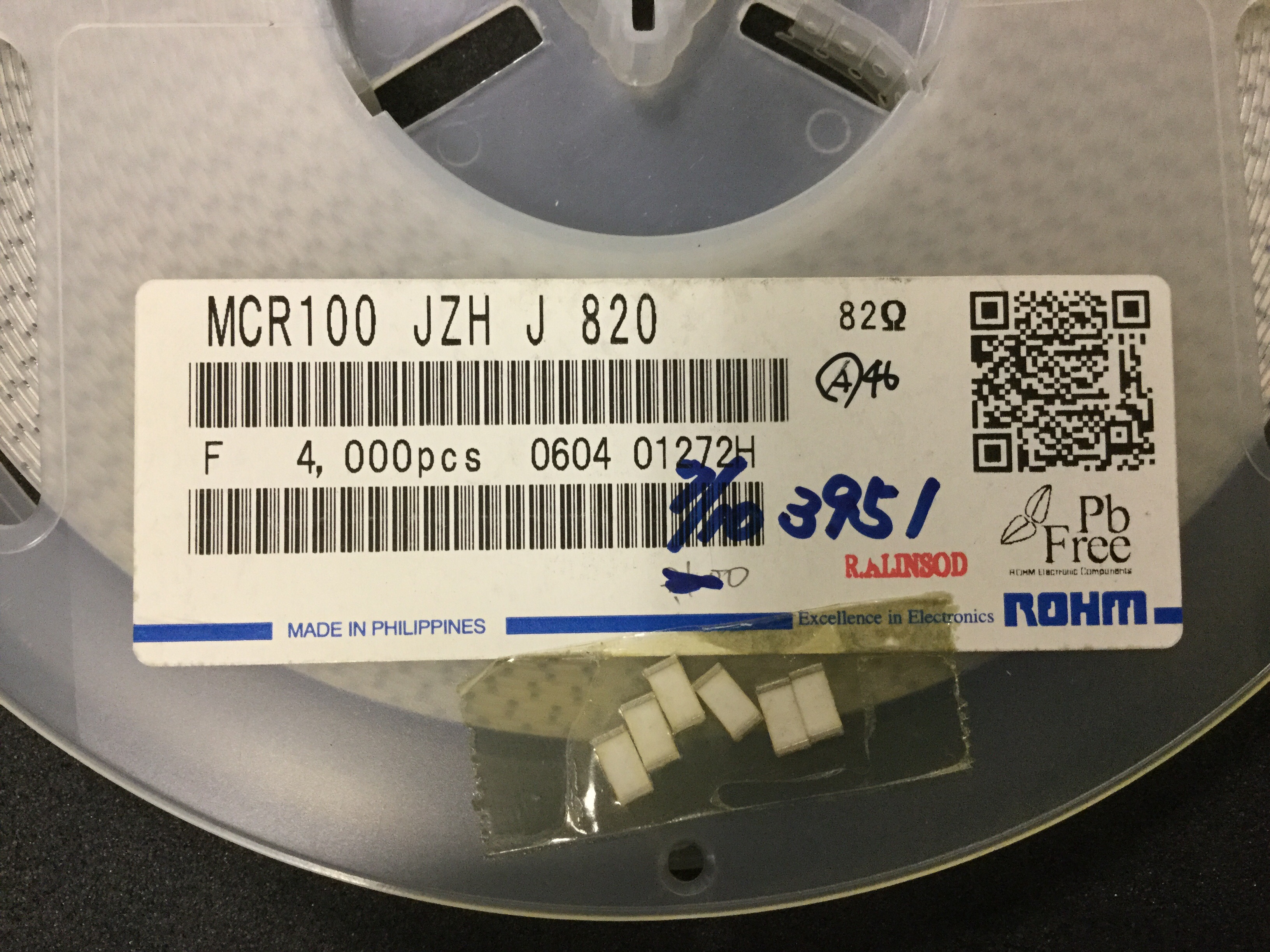 MCR100JZHJ820