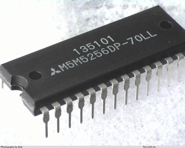 M5M5256DP-70LL