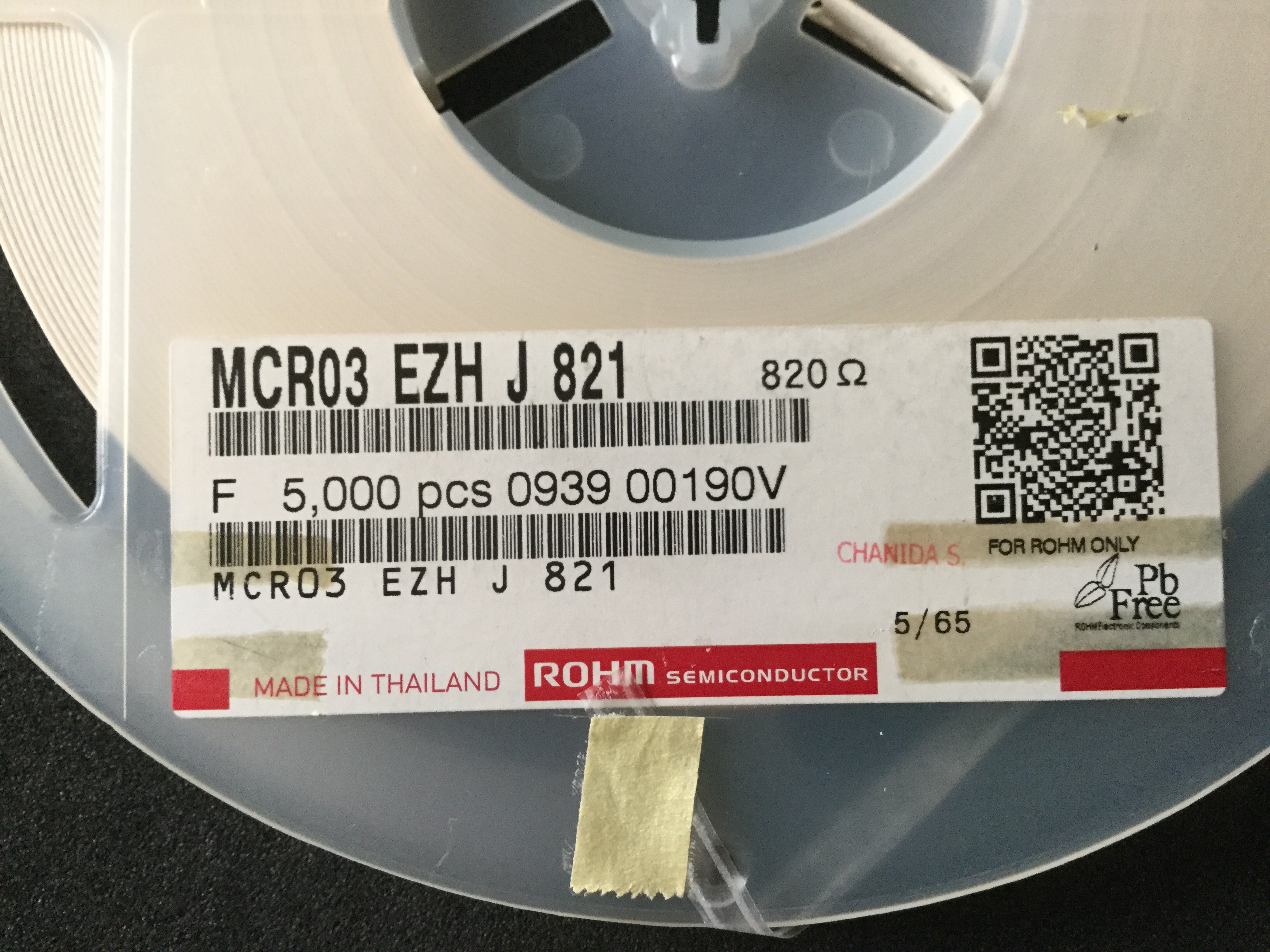 MCR03EZHJ821