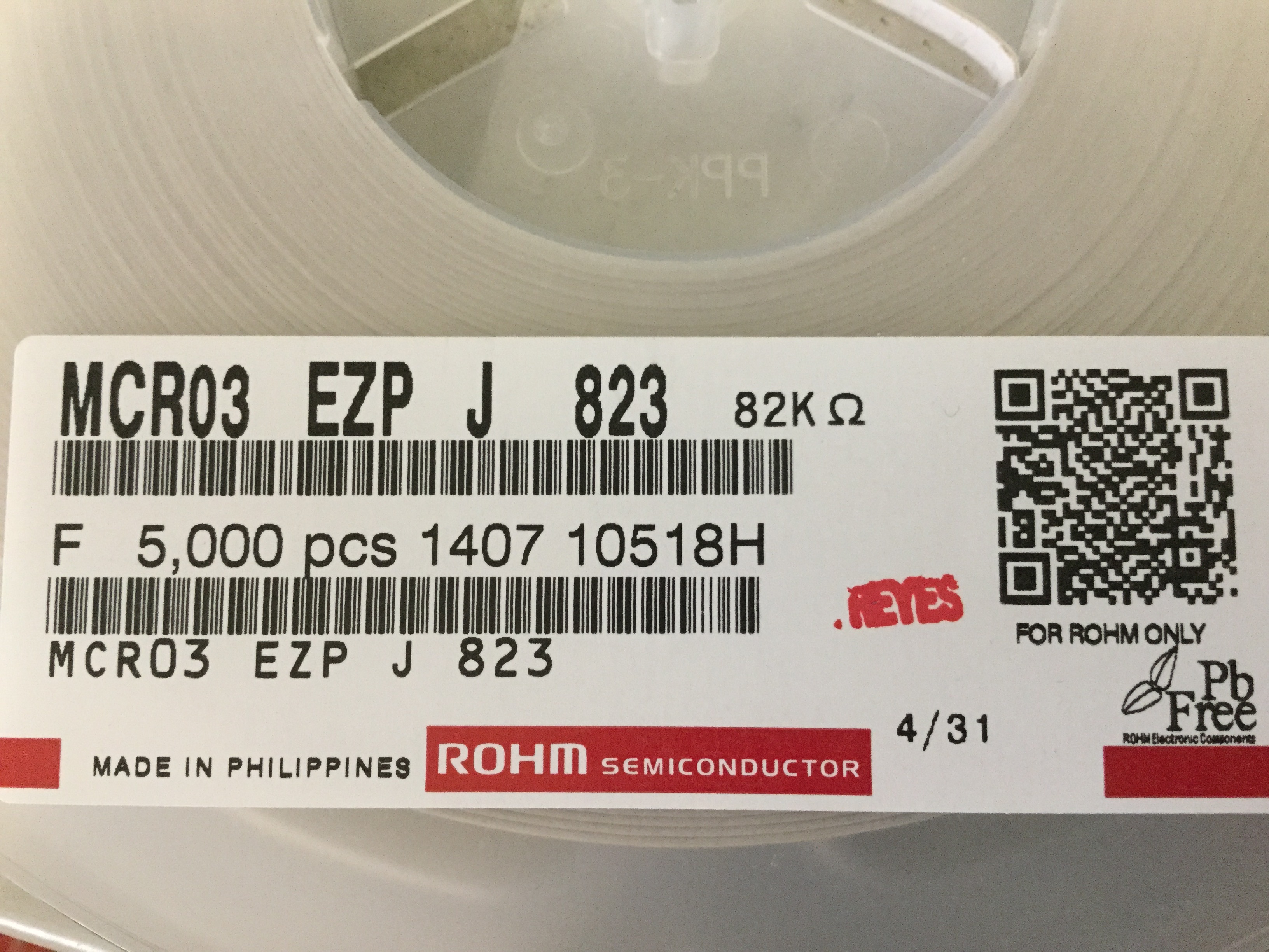 MCR03EZPJ823