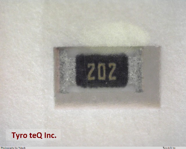 MCR03EZHJ202