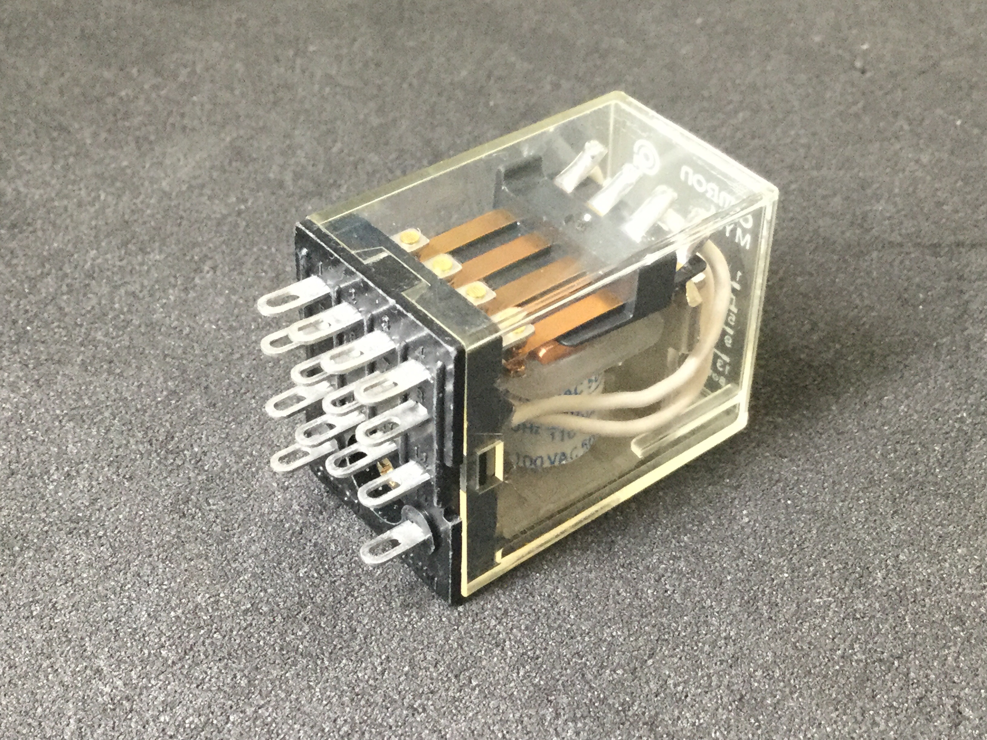 MY4 AC100/110