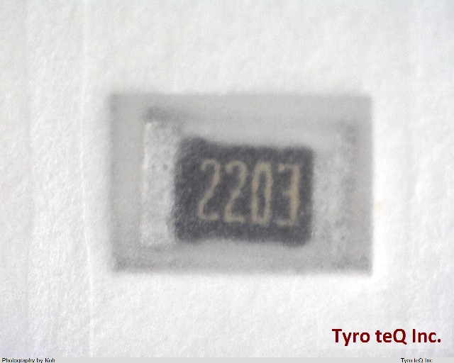 MCR10EZHF2203