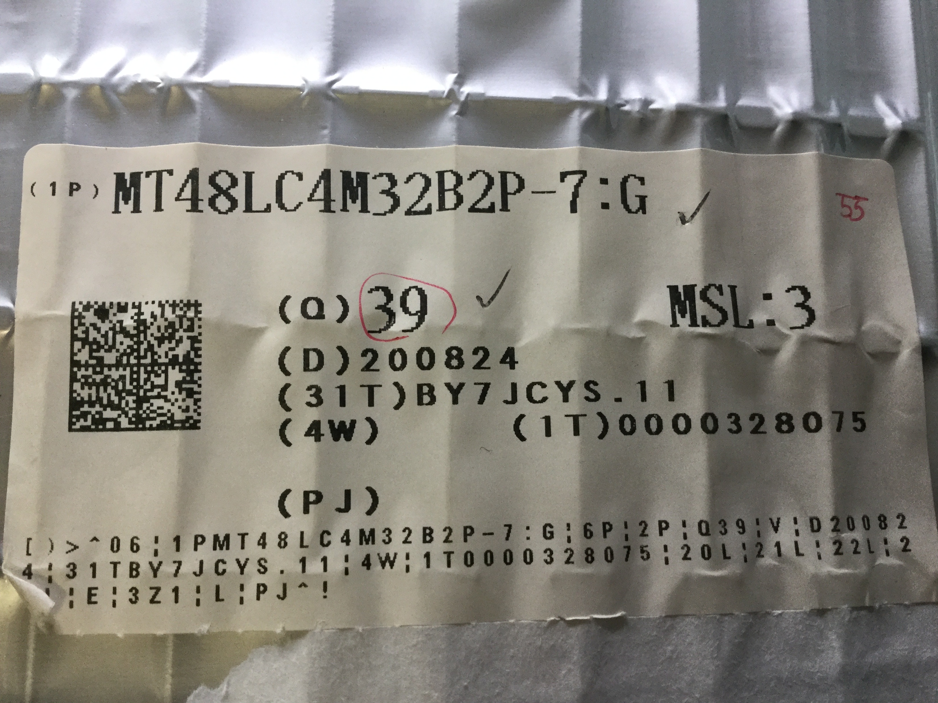 MT48LC4M32B2P-7:G