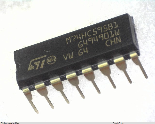 M74HC595B1