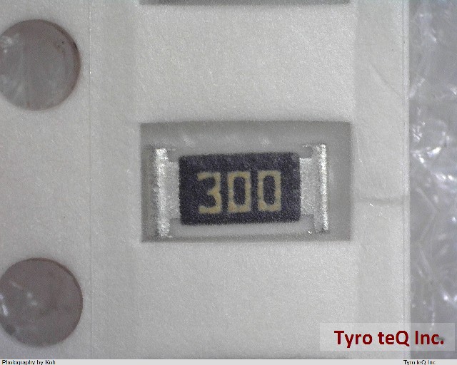 MCR18EZPJ300