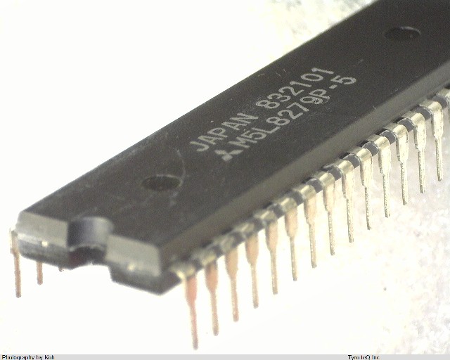 M5L8279P-5