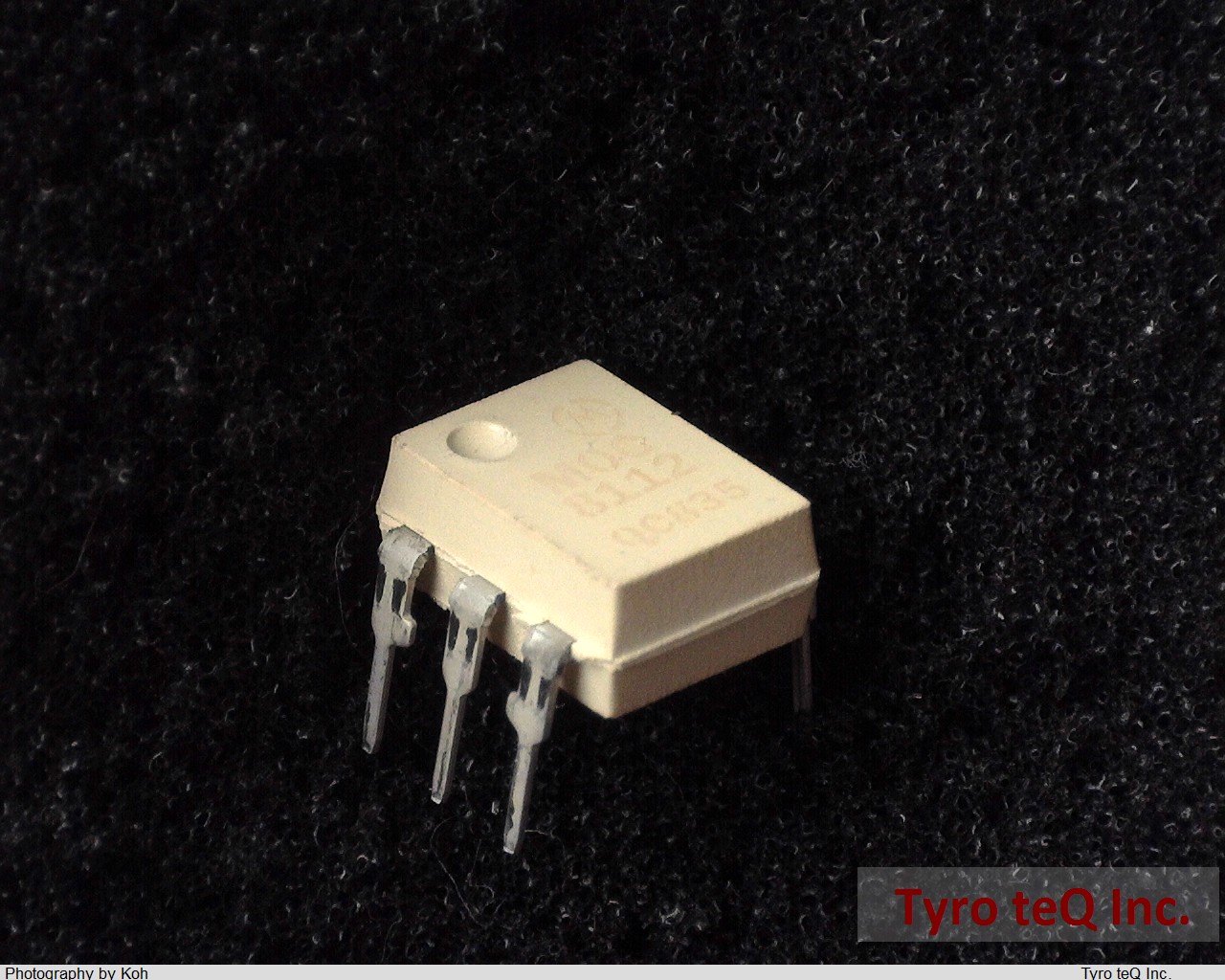 MOC8112