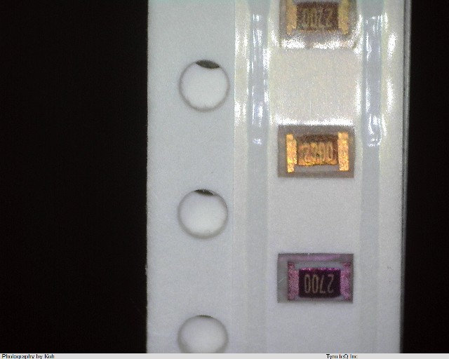 MCR10EZHF2700