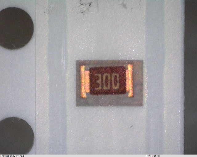 MCR10EZPJ300