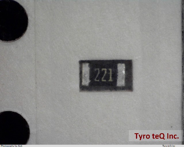 MCR03EZPJ221