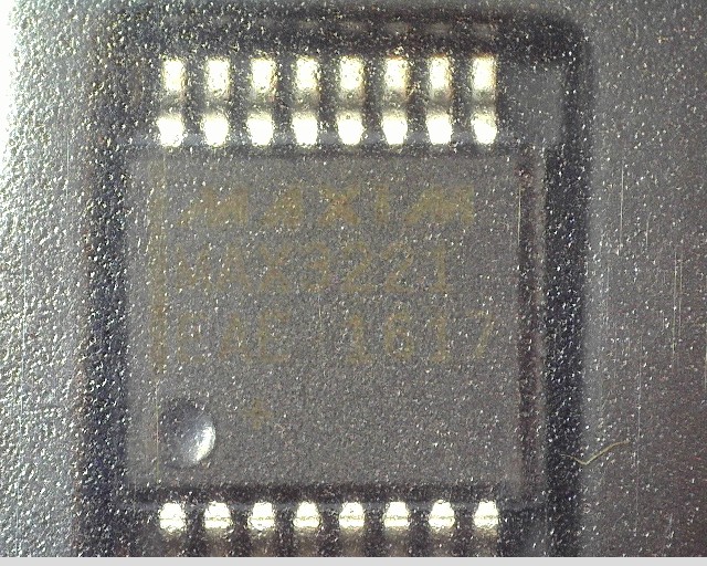 MAX3221EAE+