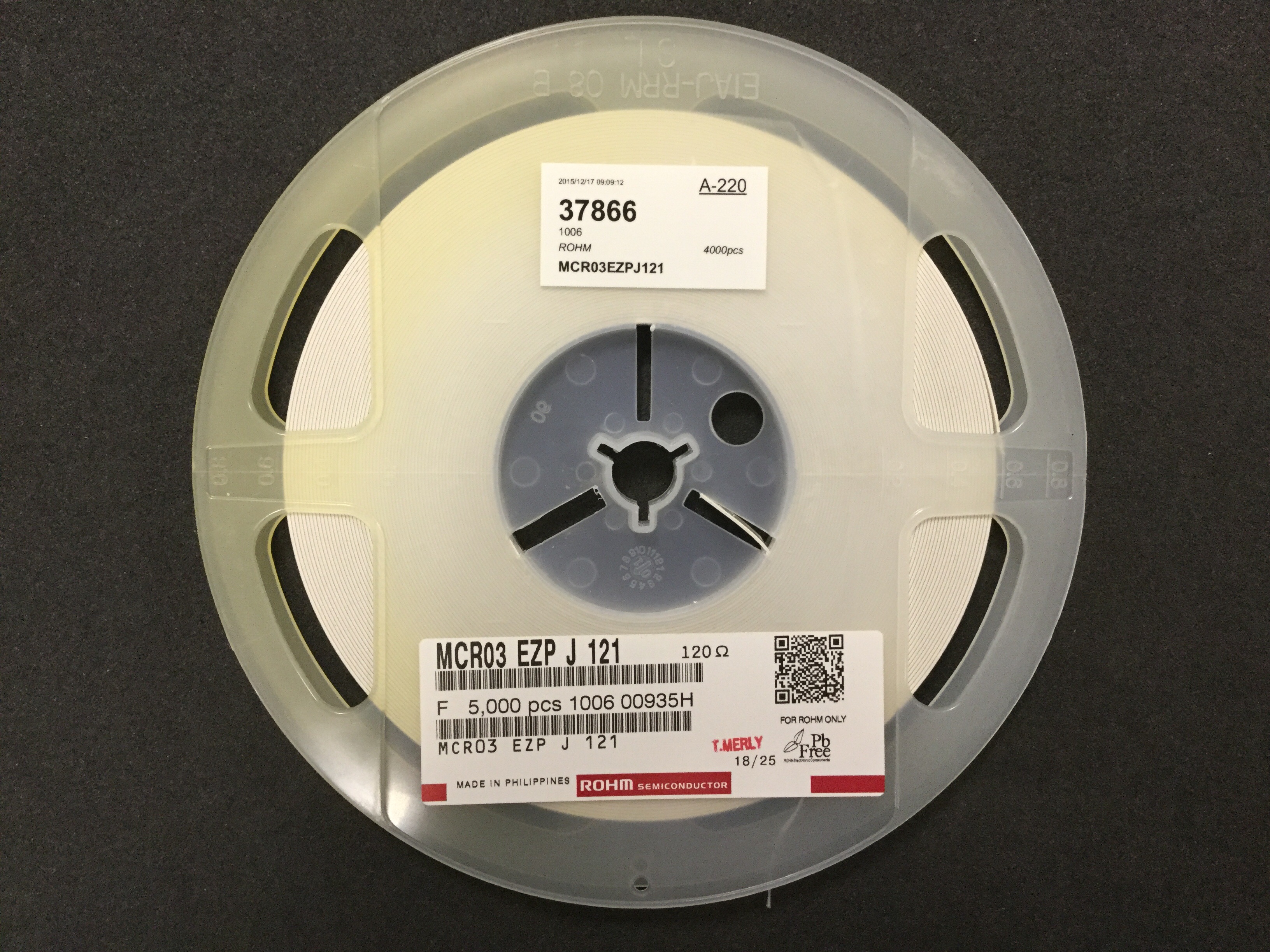 MCR03EZPJ121