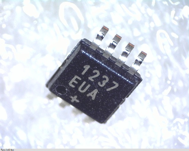 MAX1237EUA