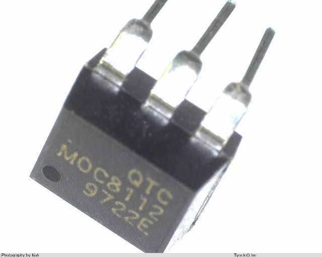 MOC8112