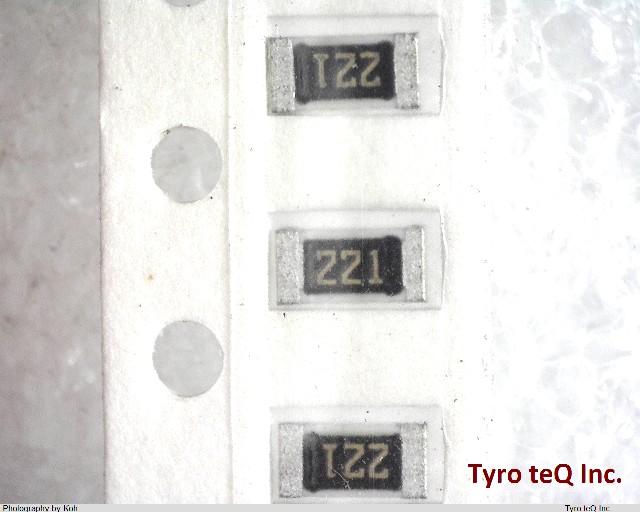MCR18EZHJ221