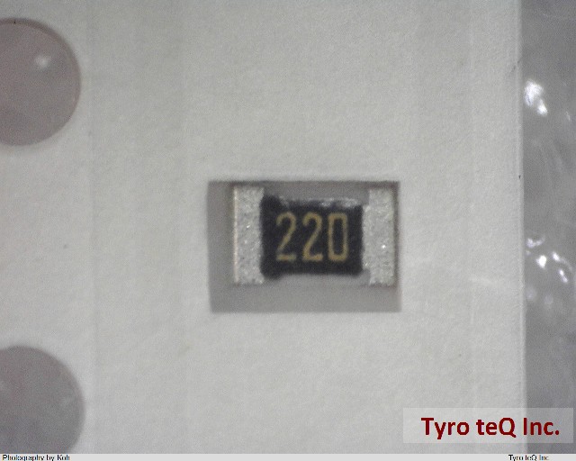 MCR10EZHJ220