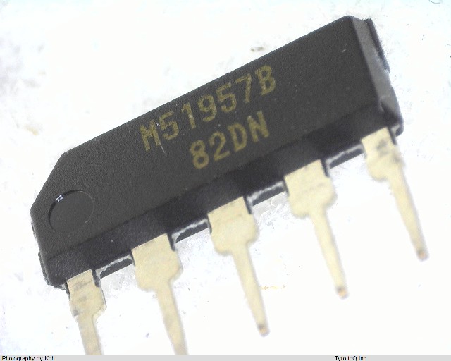 M51957B