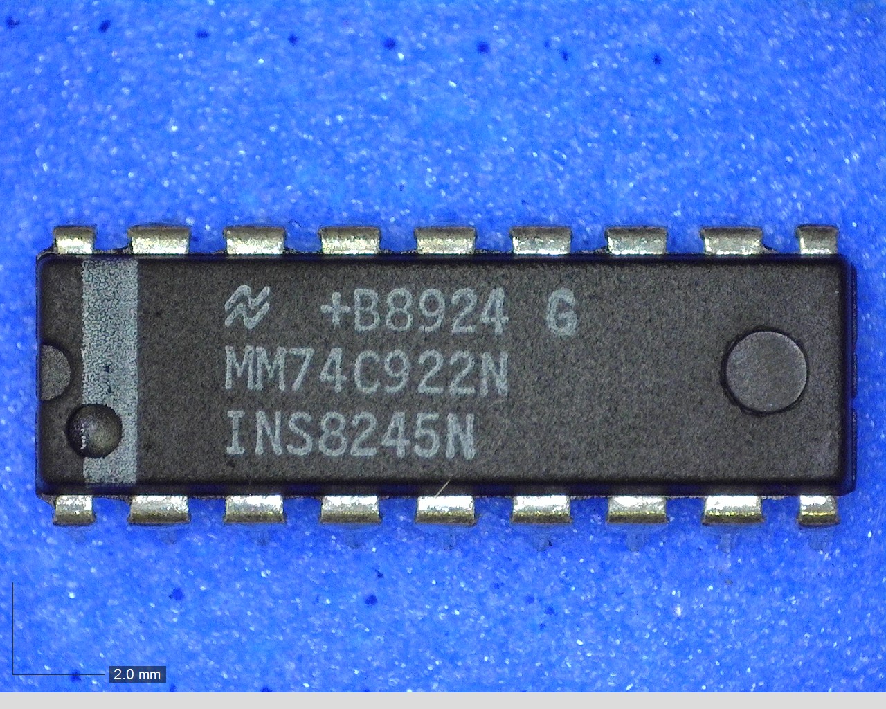 MM74C922N