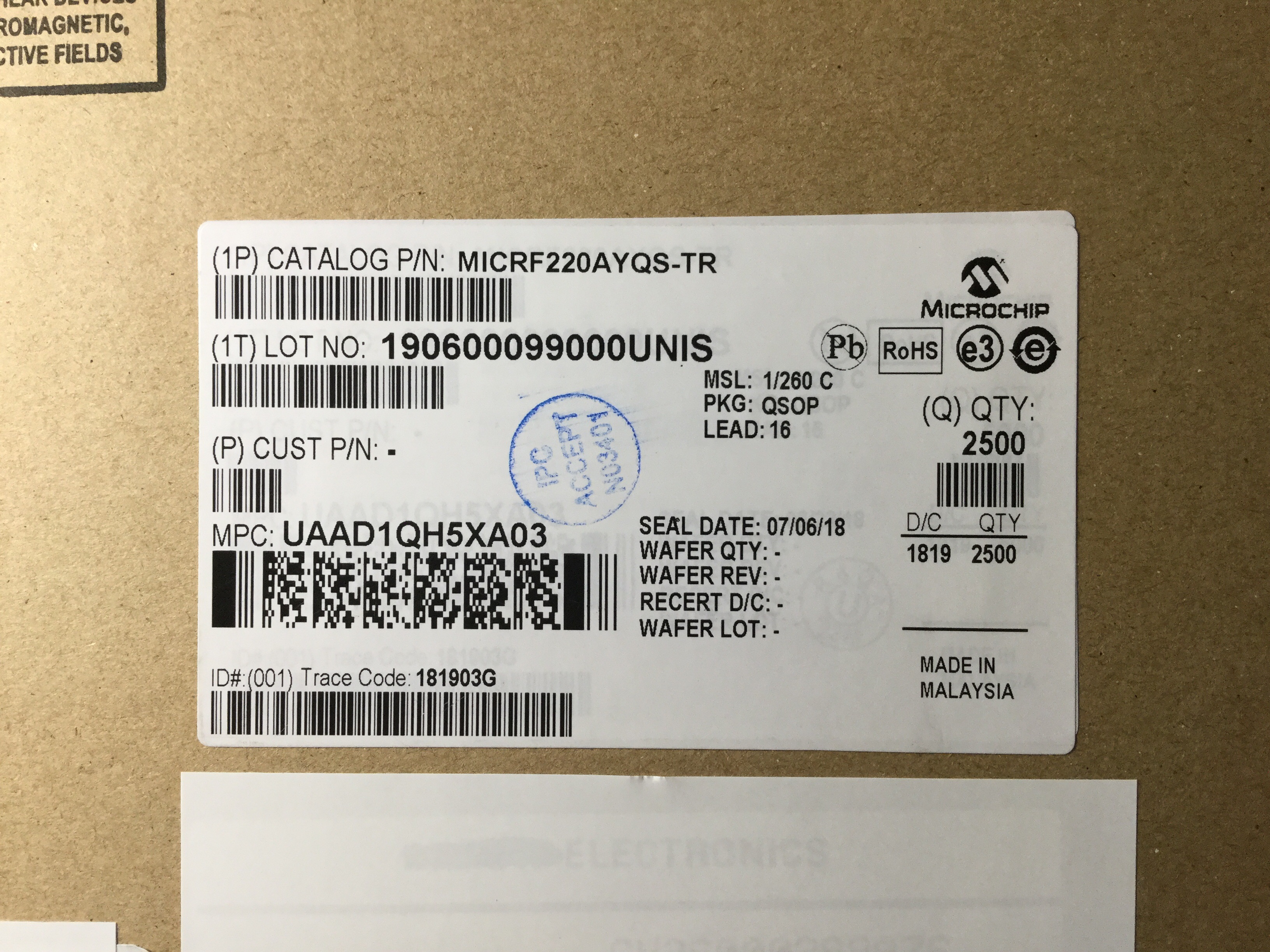 MICRF220AYQS-TR