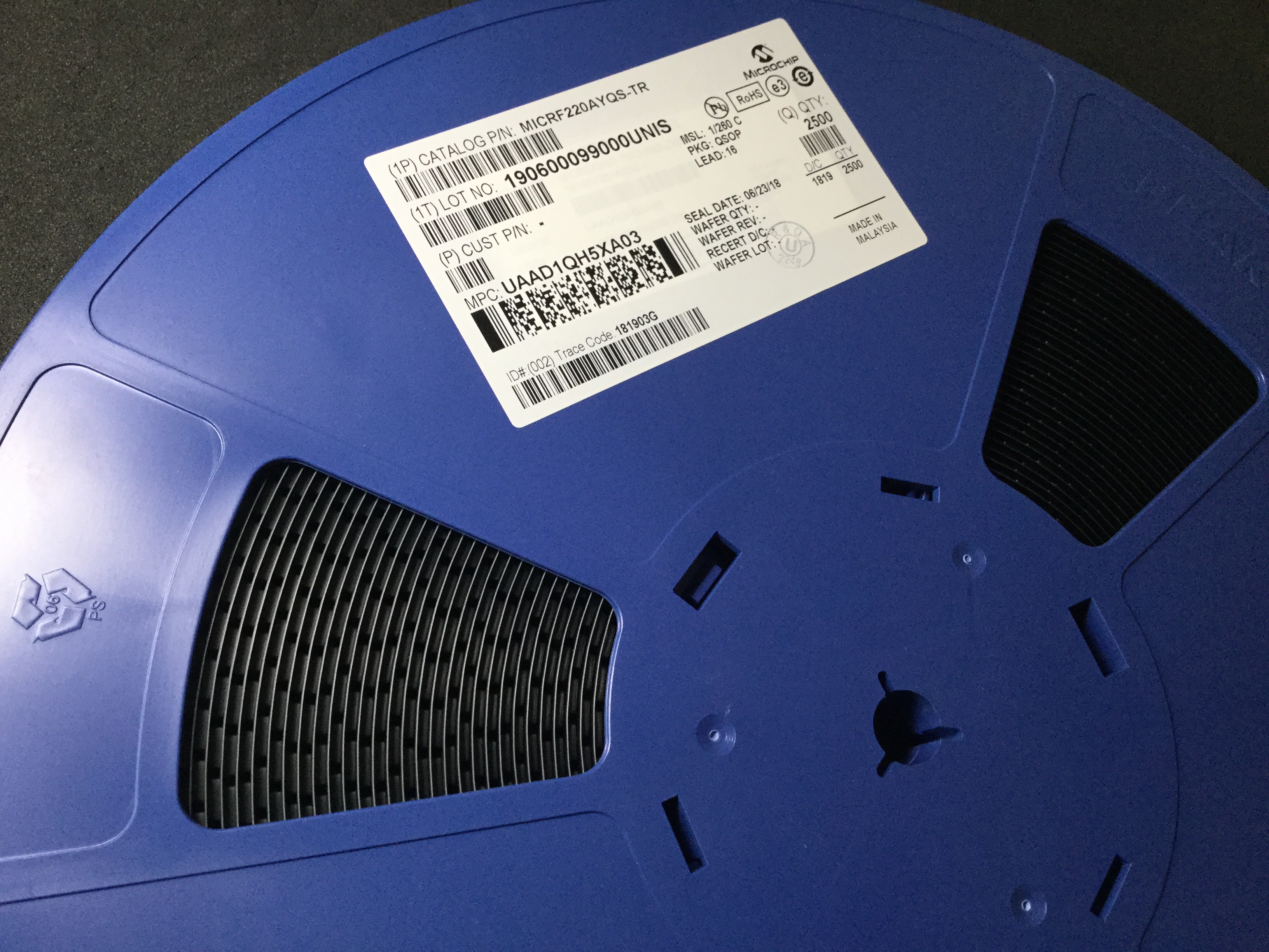 MICRF220AYQS-TR